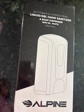 Automatic hands free liquid/gel hand sanitizer new in box